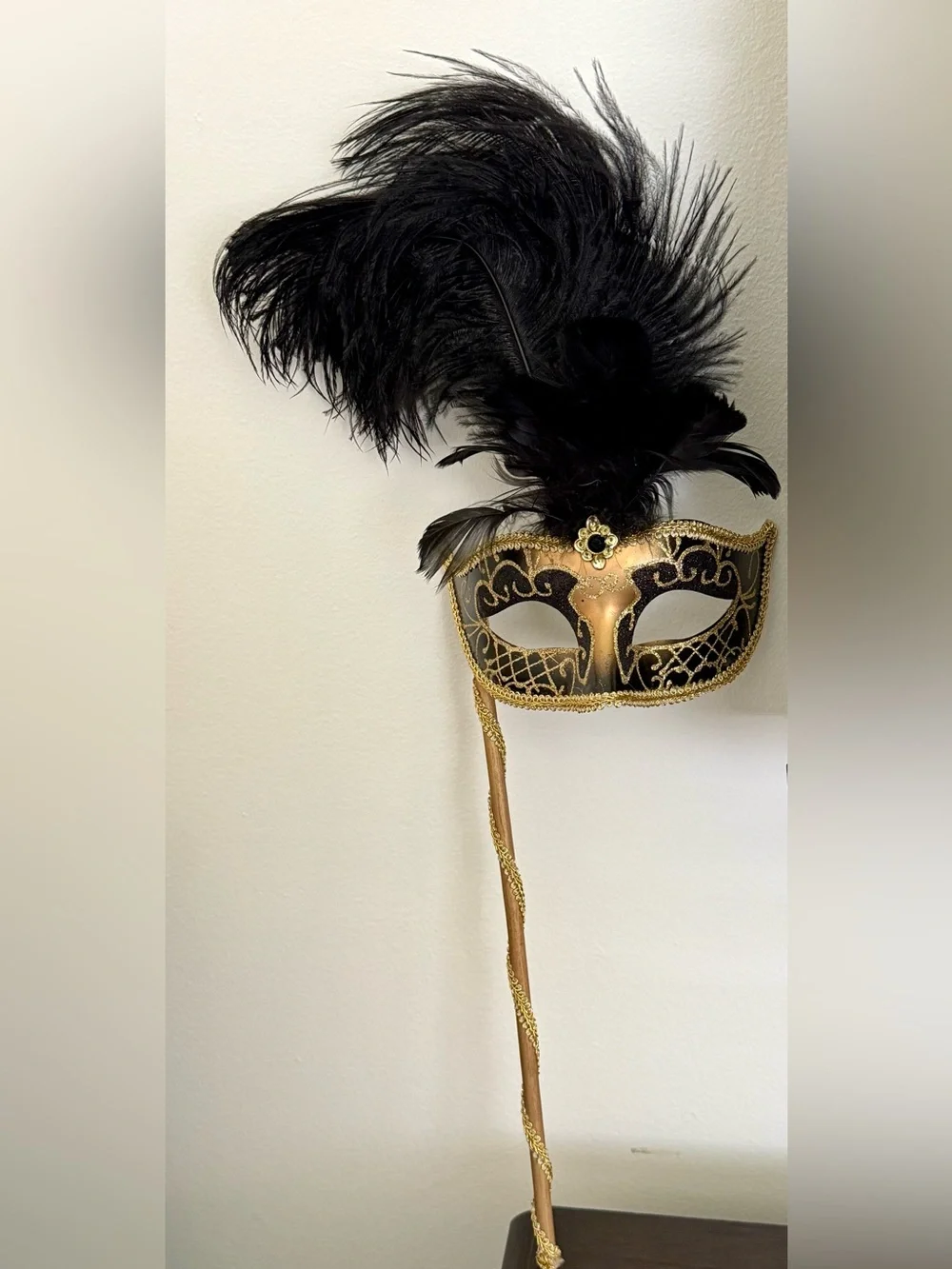 Vintage Pier 1 Venetian Jester Stick Mask Masquerade Black Gold 21”